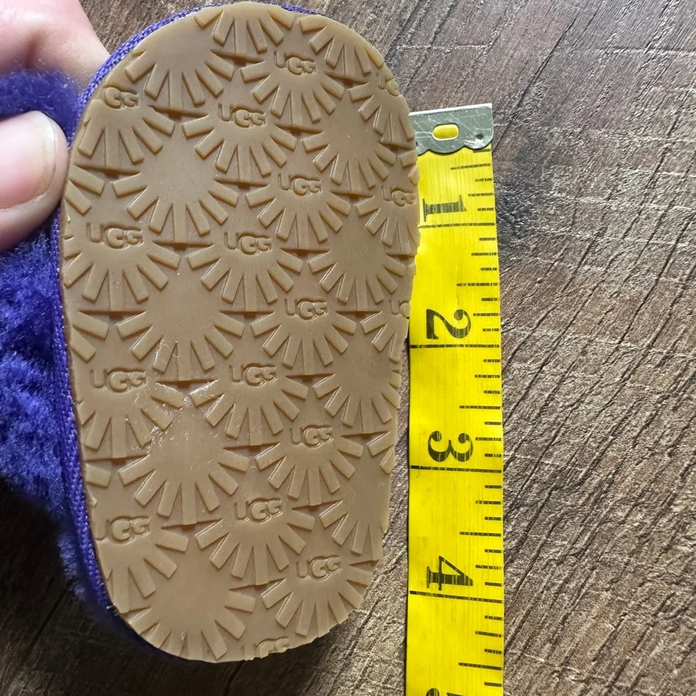 Baby UGG Purple Fluff Yeah Slide Slippers Size 2